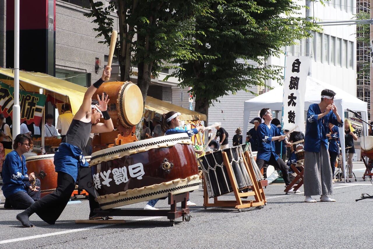 太鼓の演奏 白隠太鼓