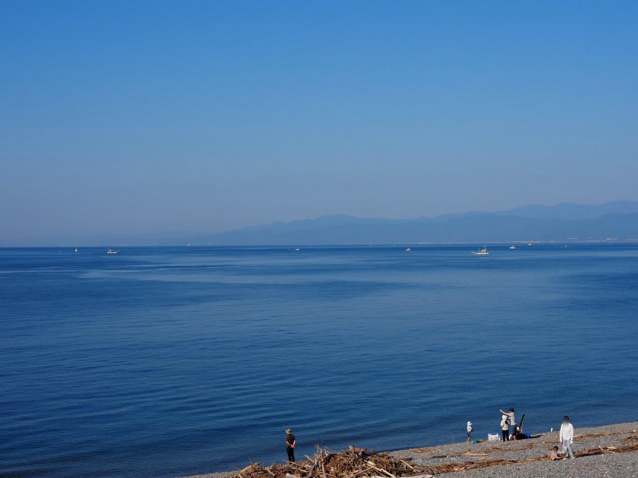 千本浜公園から見る駿河湾