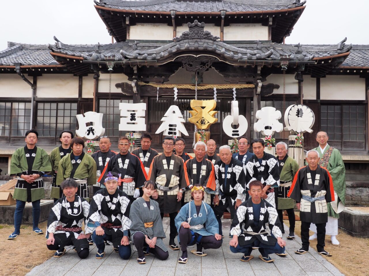 新年梯子乗り