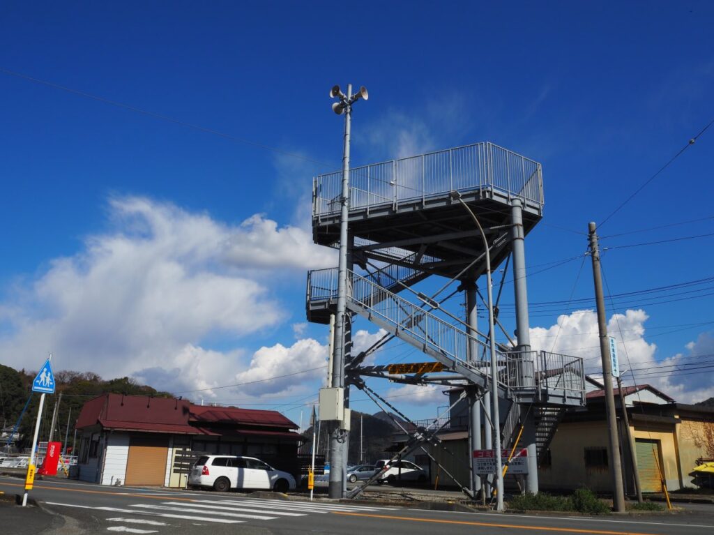 重須の津波避難タワー