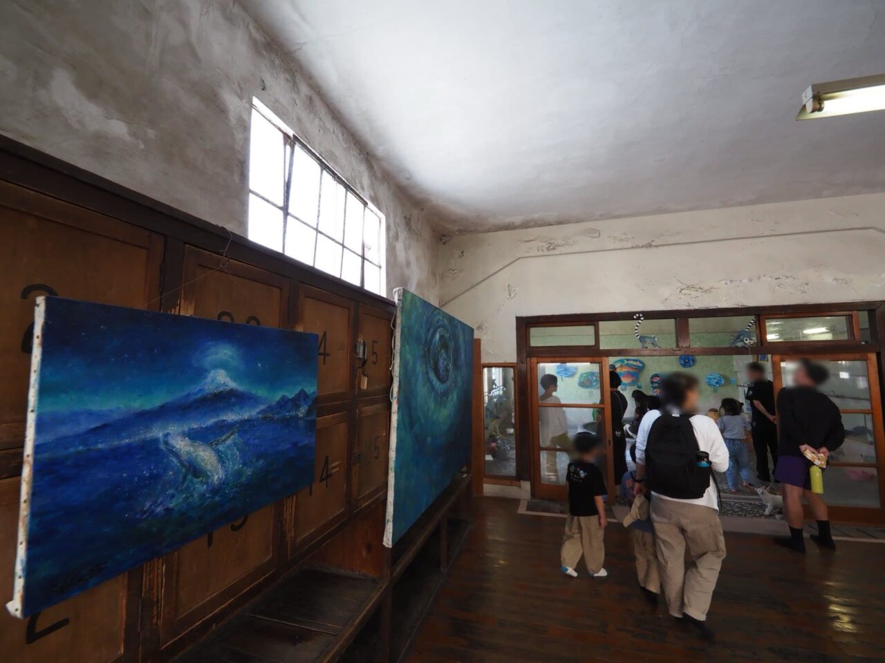 民草の文化で湯を沸かせ