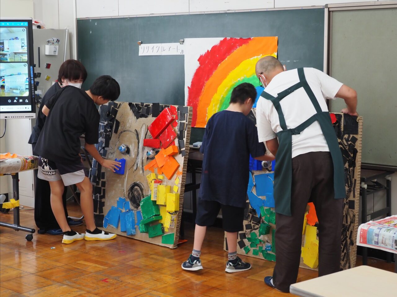 みらーとワークショップ  静岡県立沼津特別支援学校「リサイクルアート」